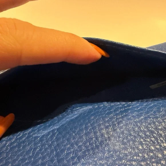 Tory Burch Britten Smartphone Snap Wallet - Picture 10 of 13